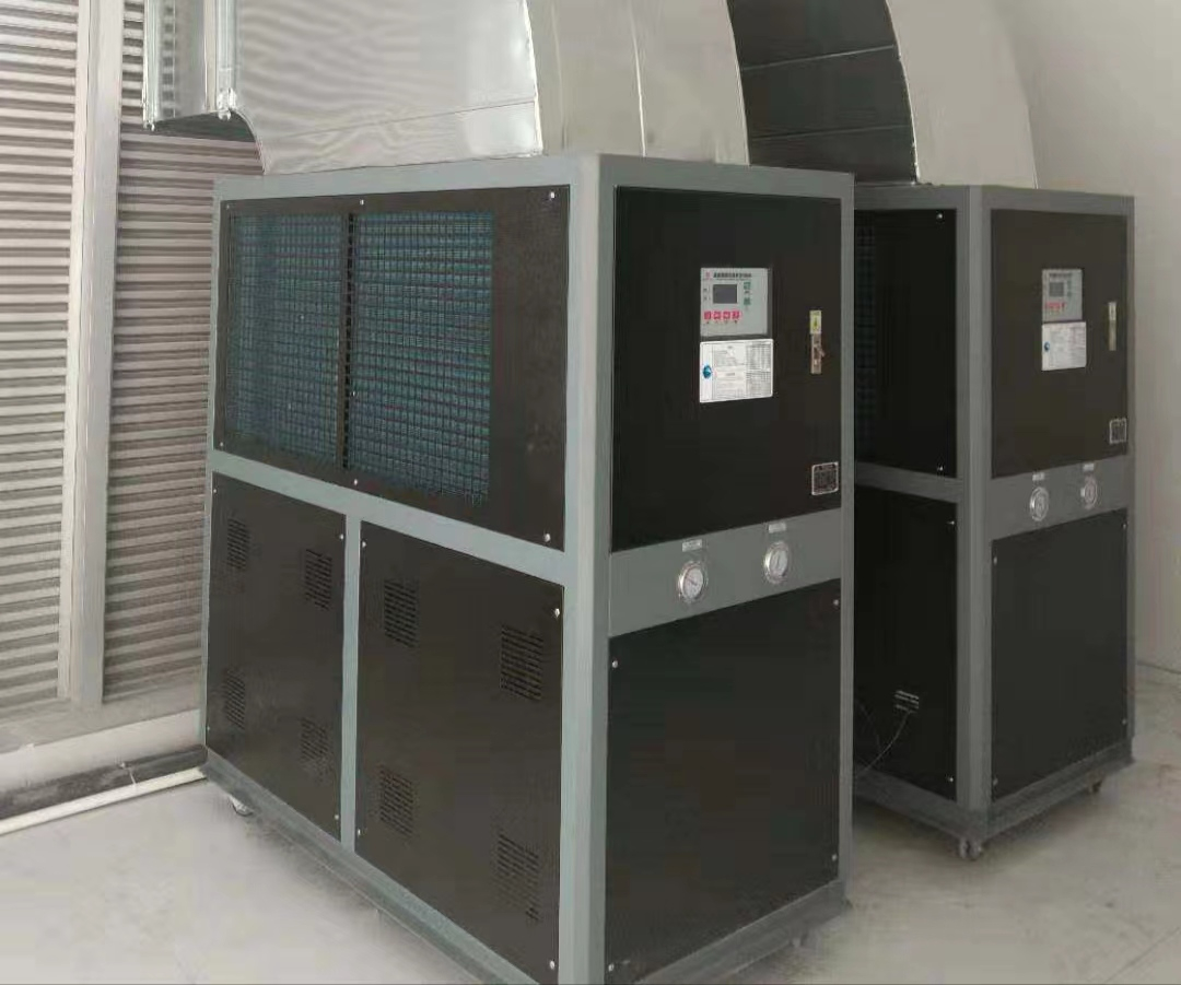 水冷水式冷水機